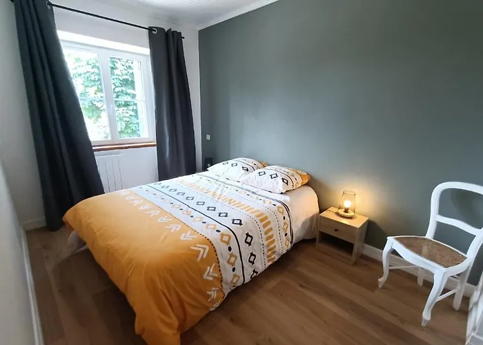 6 Personnes A Pailherols *