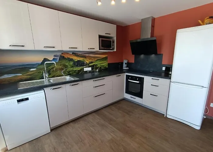 6 Personnes A Pailherols